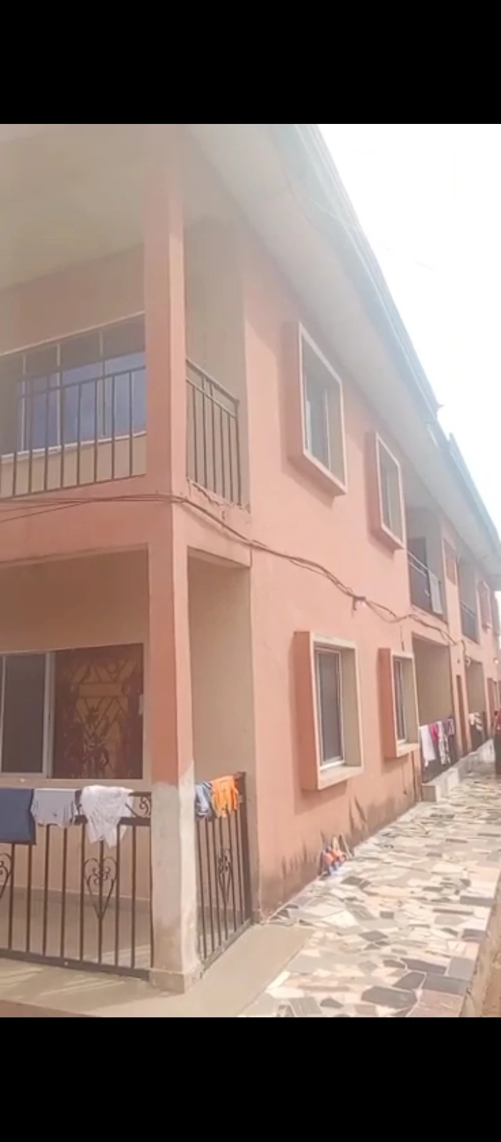 4 Bedroom Flat for Sale in Off Dumez road off SAPELE road, Edo - Image 1