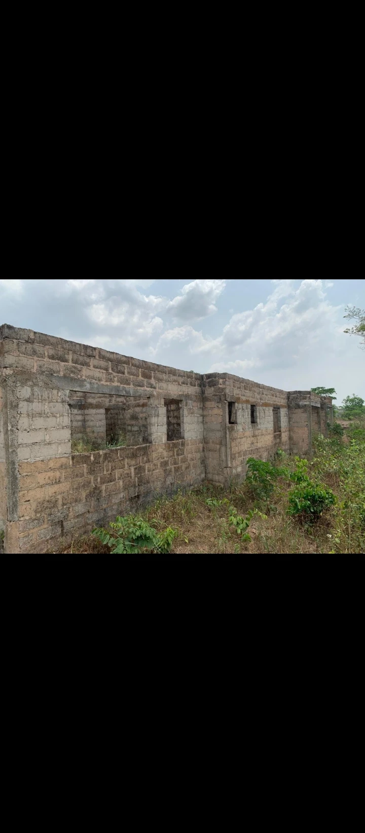 Land for Sale in Iyanomo community along sapele road, Edo - Image 1