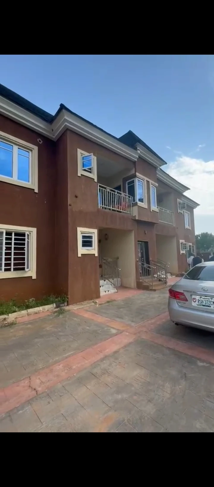 4 Bedroom Flat for Sale in Arougba by airport road Benin city, Edo - Image 1