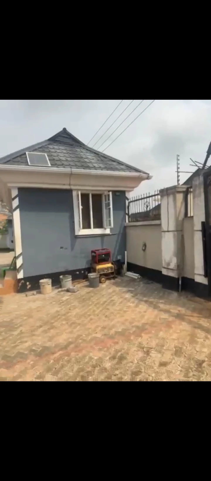 3 Bedroom Flat for Sale in Ogunwemnyi, Edo - Image 1