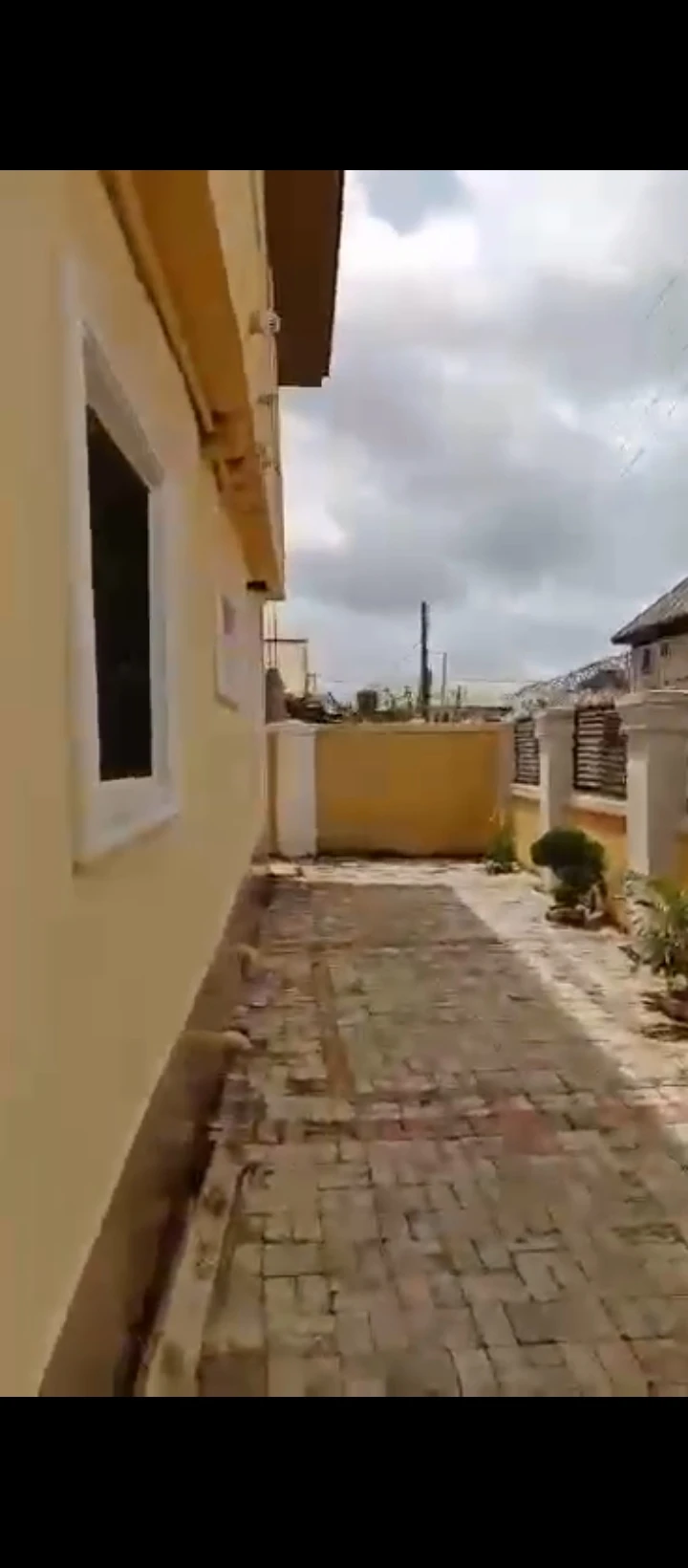 4 Bedroom Flat for Sale in Sapele road off winners church, Edo - Image 1