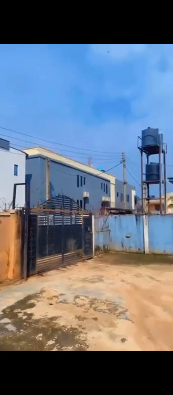 3 Bedroom Flat for Sale in SITUATE  AT COUNTRY HOME ON A TARRED ROAD., Edo - Image 1