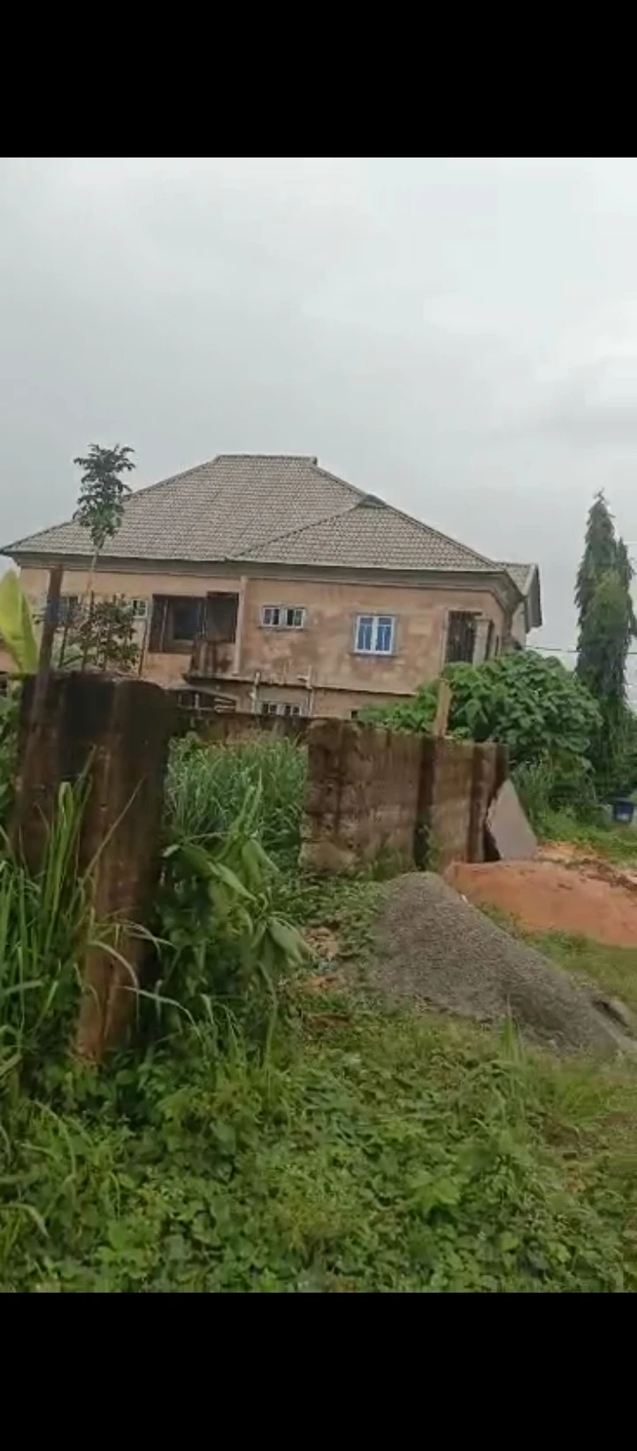 Land for Sale in Arougba off airport road Benin city, Edo - Image 1