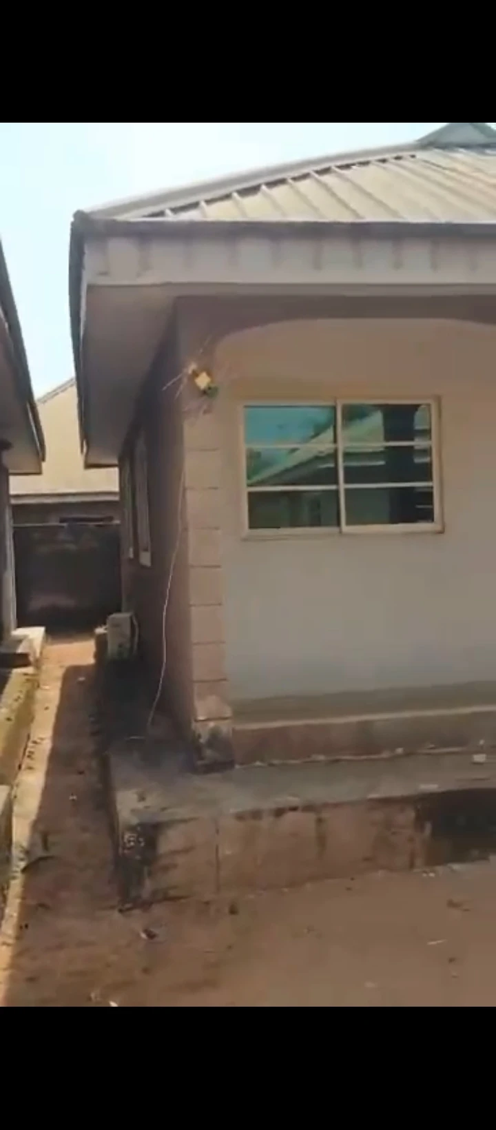 2 Bedroom Flat for Sale in Okabere off sapele road, Edo - Image 3