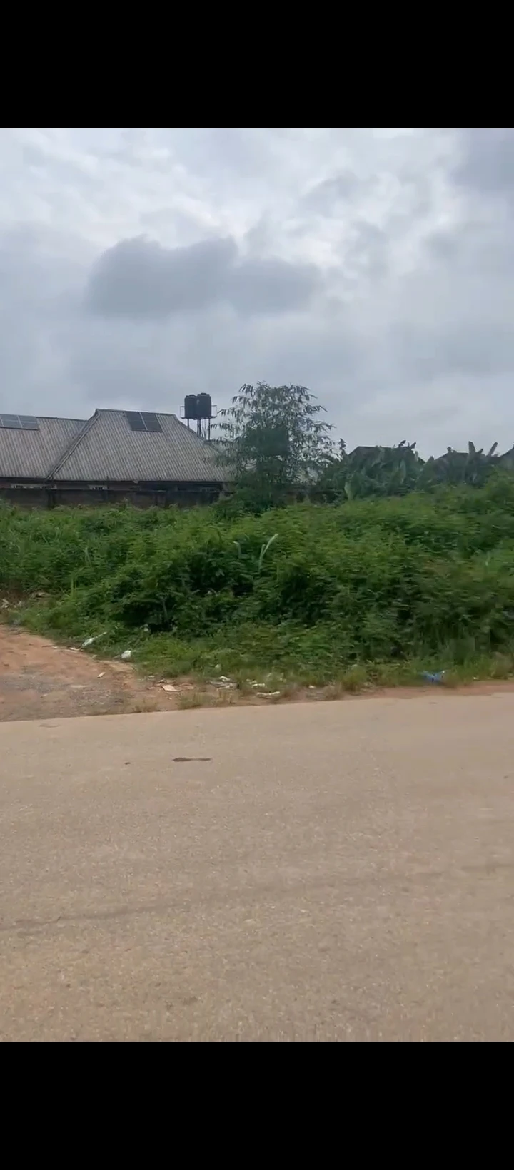 Land for Sale in along Okhoromi community, Edo - Image 1
