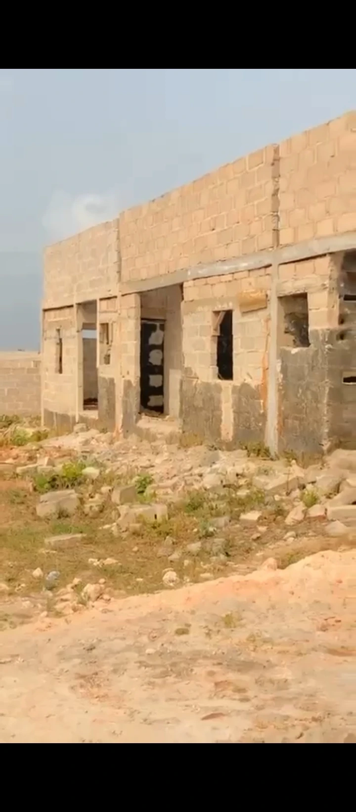 Uncompleted Building for Sale in Amagba GRA, Edo - Image 1