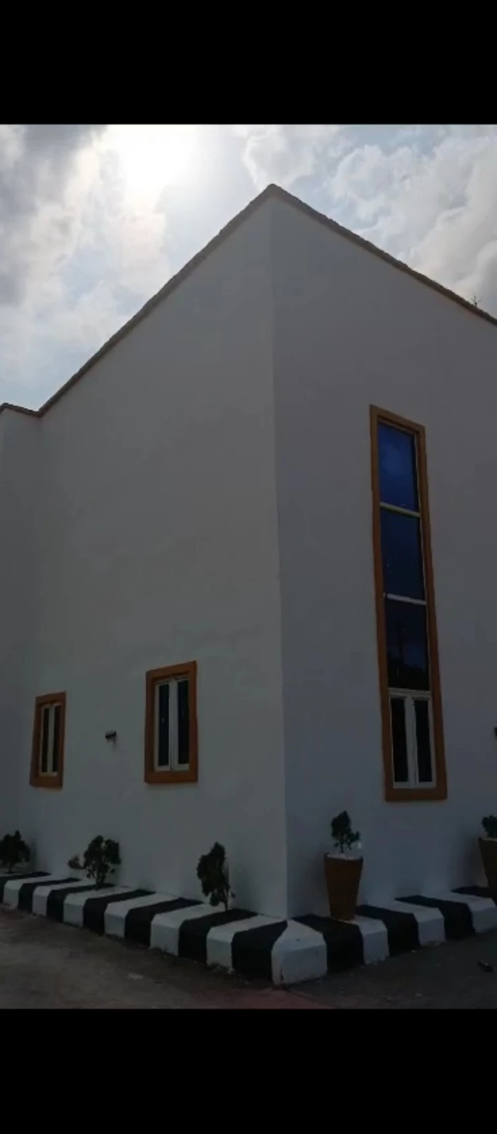 Duplex for Sale in Ugbor Central GRA, Edo - Image 1