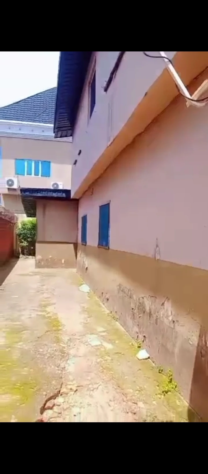 3 Bedroom Flat for Sale in Ekenwan Road, Edo - Image 1
