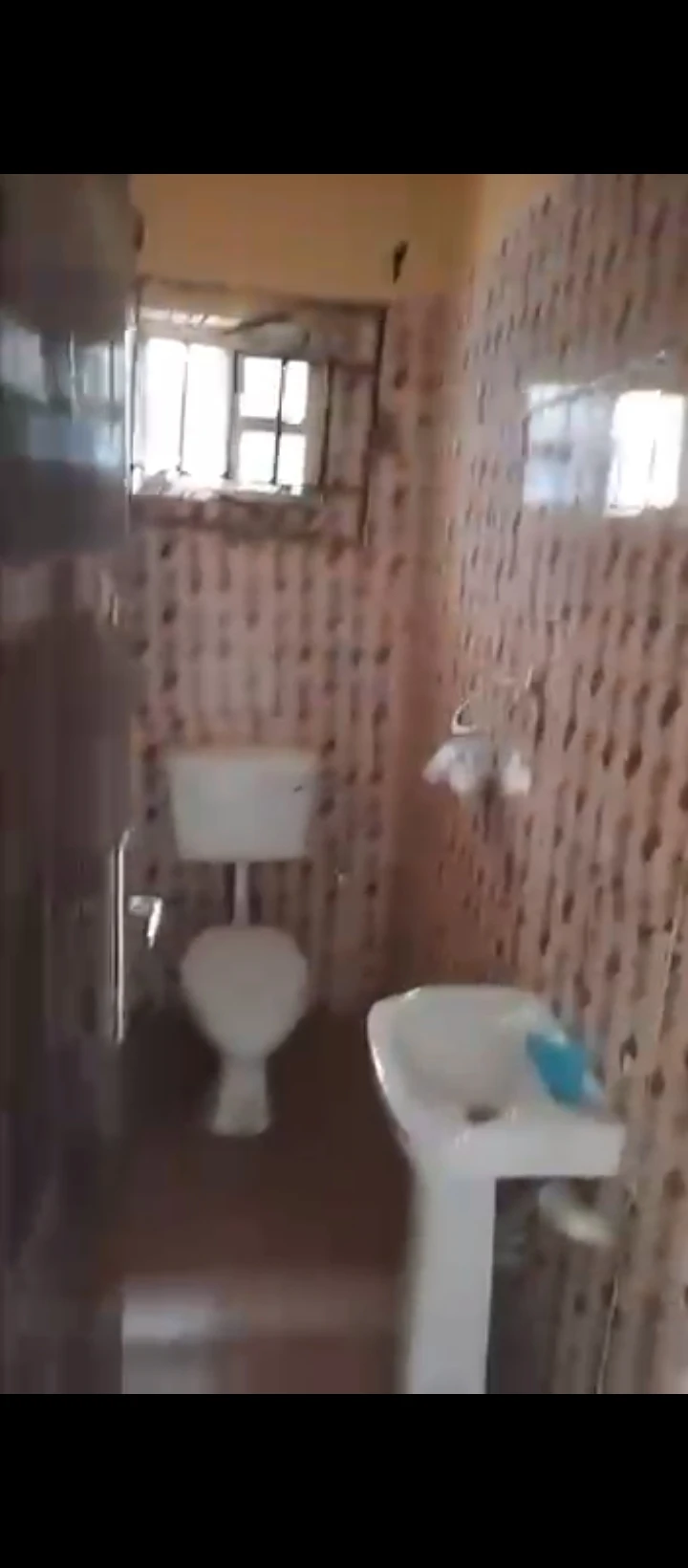 Duplex for Sale in falanu of sapele road Benin city., Edo - Image 1