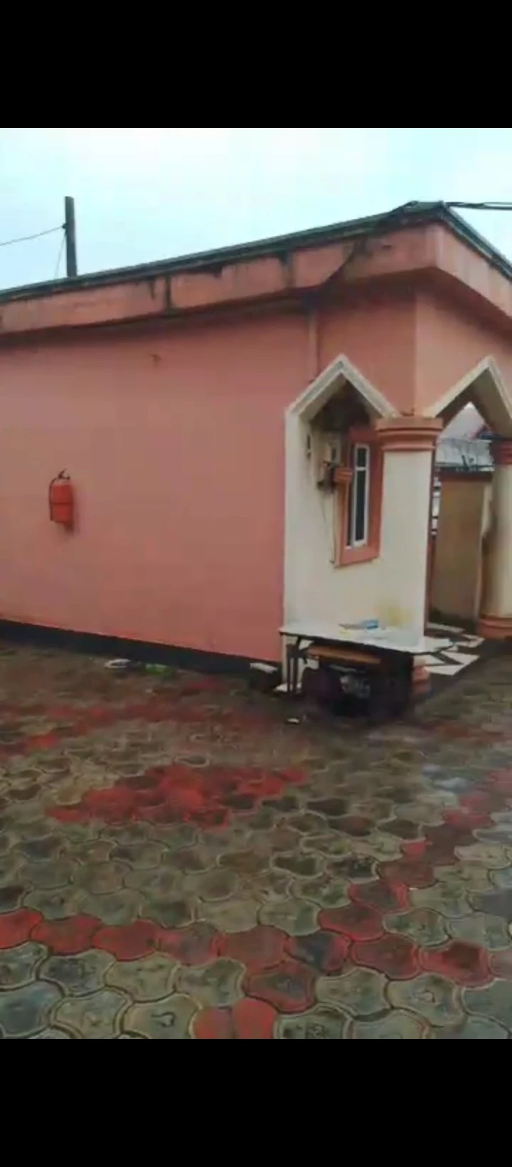 3 Bedroom Flat for Sale in Along miller, Edo - Image 1