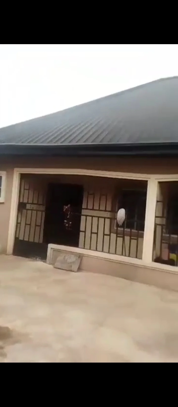 3 Bedroom Flat for Sale in Situate at RCC Road, Agbor road, Edo - Image 1