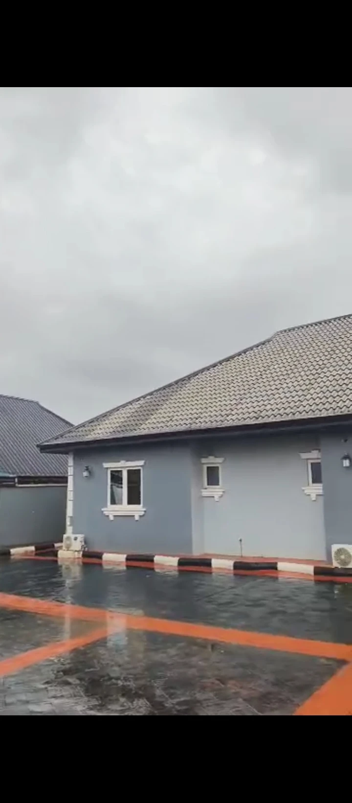 Bungalow for Sale in Airport road, Edo - Image 1