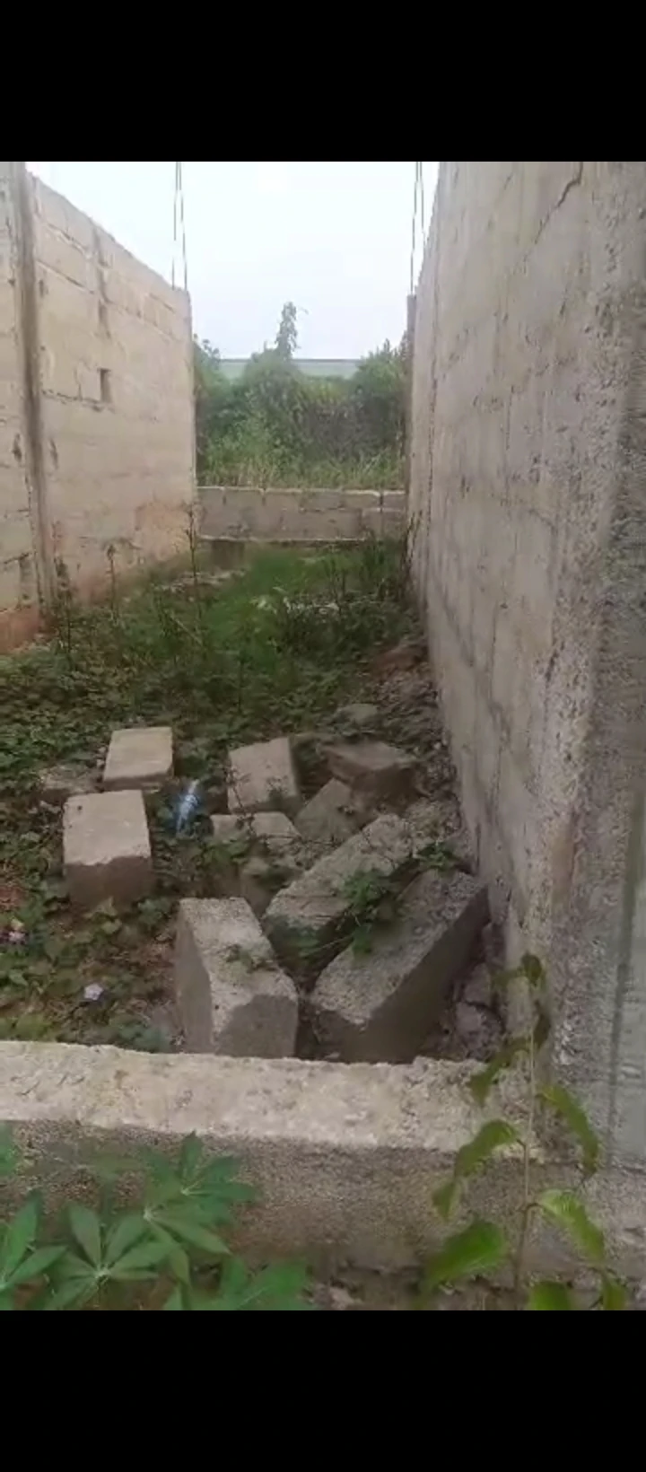 Uncompleted Building for Sale in Upper mission extension, Edo - Image 1