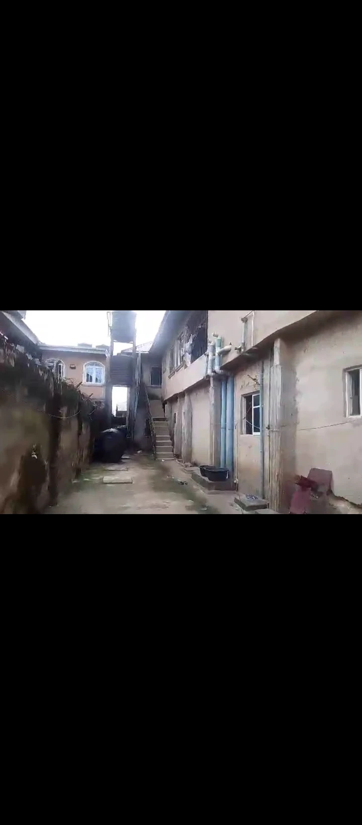 1 Bedroom Flat for Sale in EVBAREKE SPARE PARTS PROPERTY, Edo - Image 1