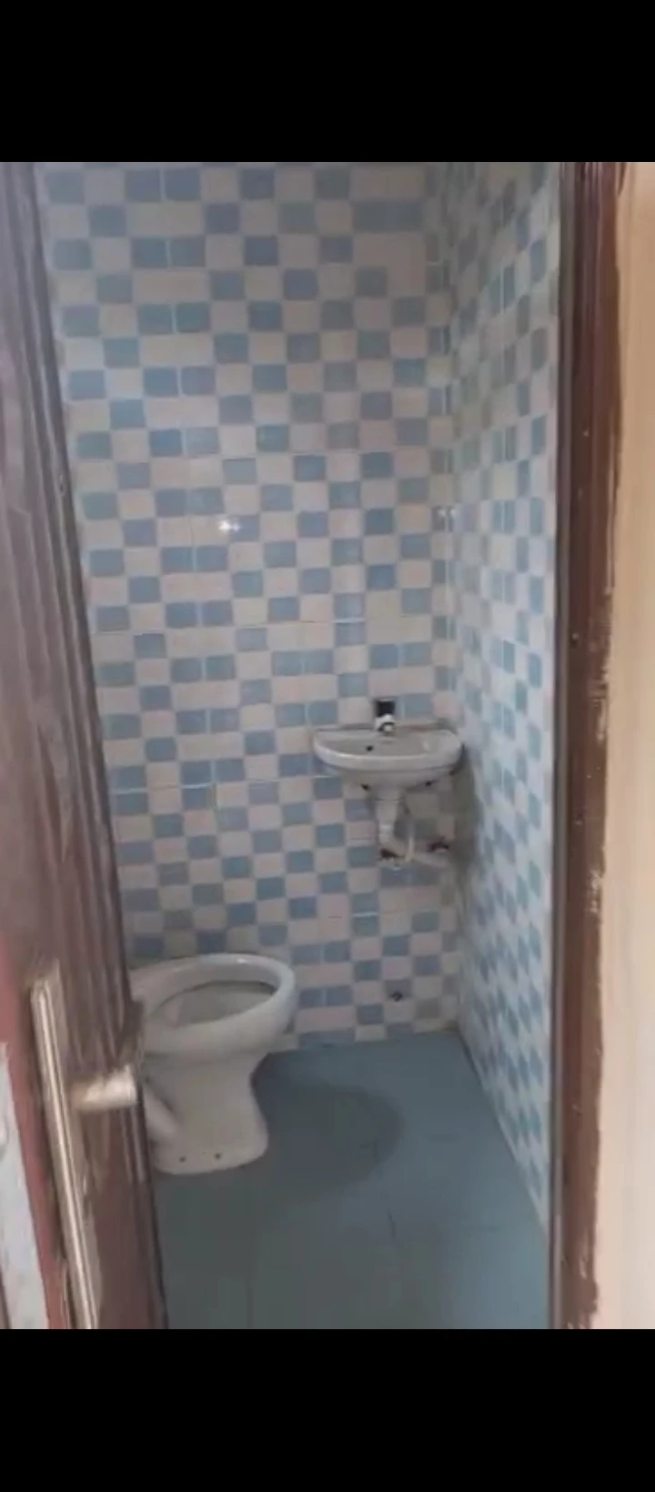 3 Bedroom Flat for Rent in Evhukhu off sapele road, Edo - Image 1