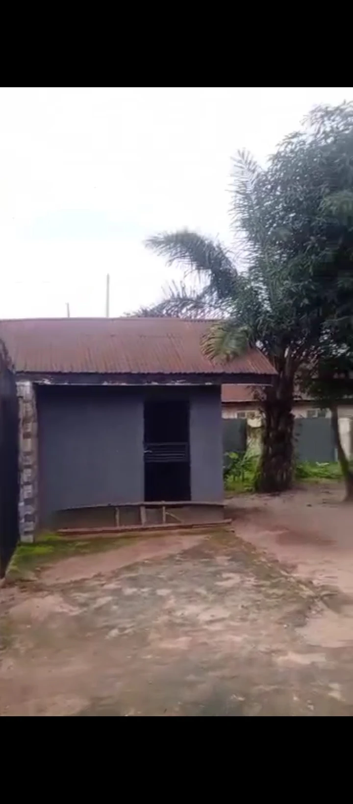 3 Bedroom Flat for Sale in At saint saviour  Off upper sakponba Rd BeninCity., Edo - Image 1