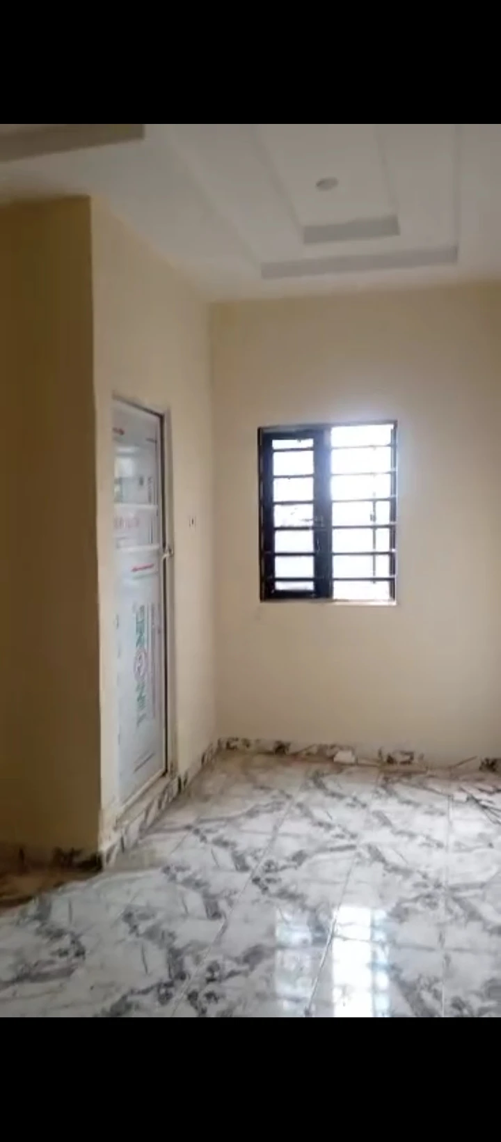 2 Bedroom Flat for Sale in Siluko road, Edo - Image 1