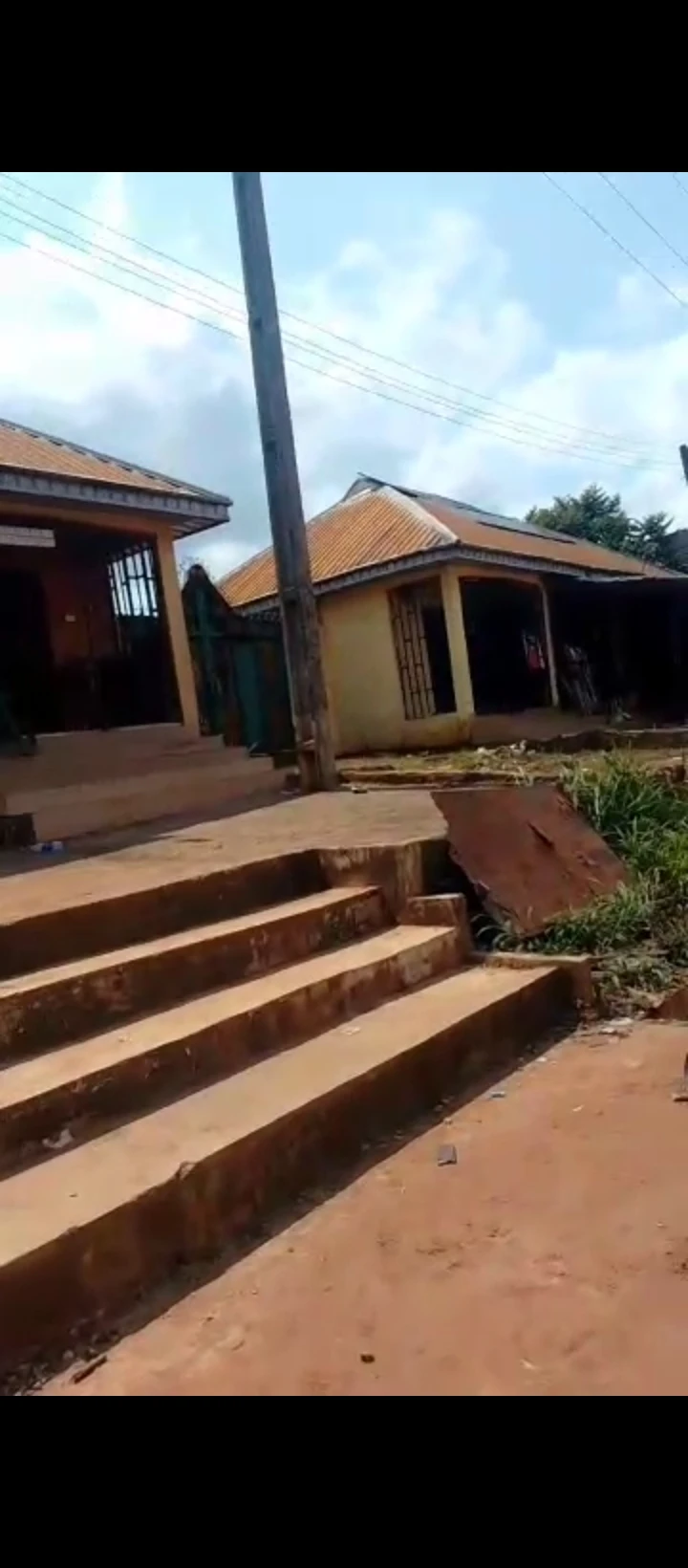 Bungalow for Sale in Airport road, Edo - Image 1