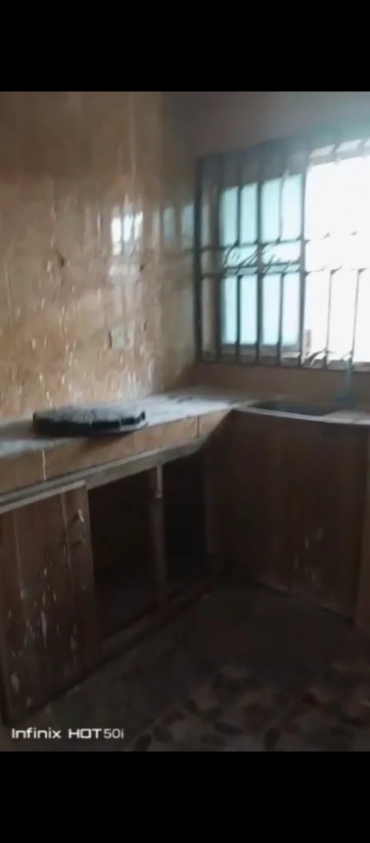 3 Bedroom Flat for Sale in Zion street of sapele road, Edo - Image 2