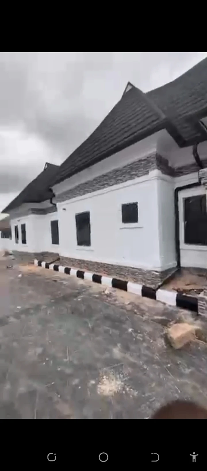3 Bedroom Flat for Rent in Oluku, Edo - Image 1