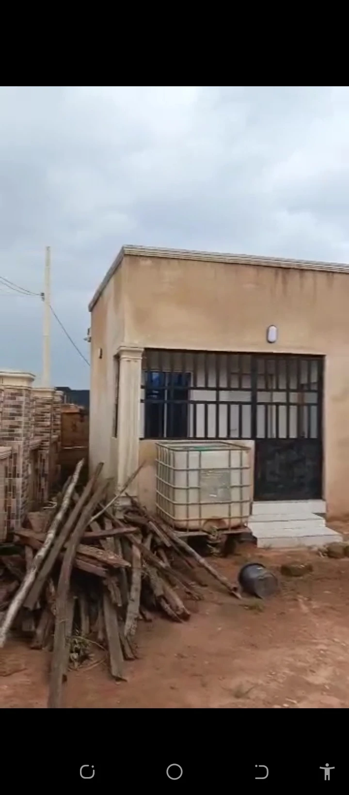 3 Bedroom Flat for Sale in idogbo bypass, Edo - Image 1