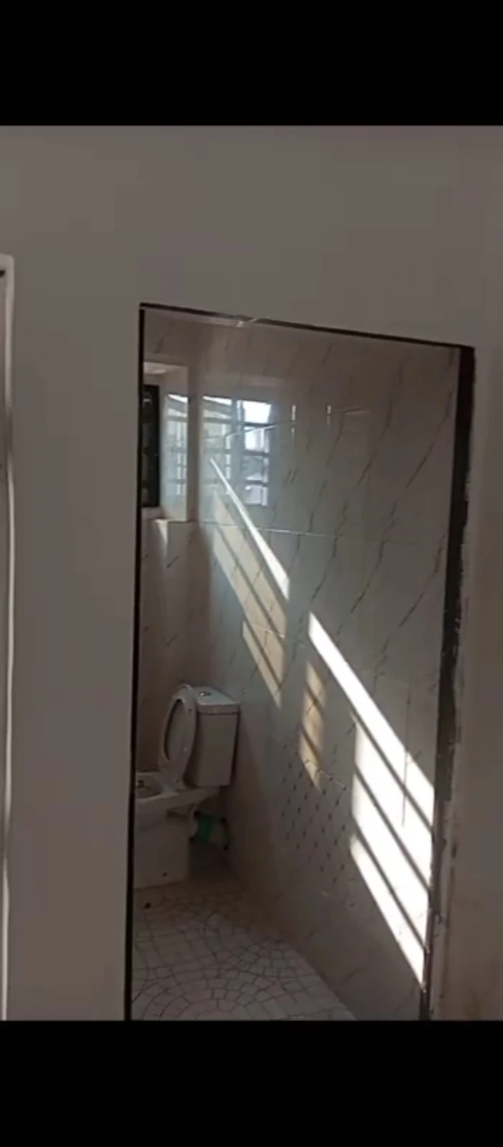 2 Bedroom Flat for Rent in Okouromi, Edo - Image 1