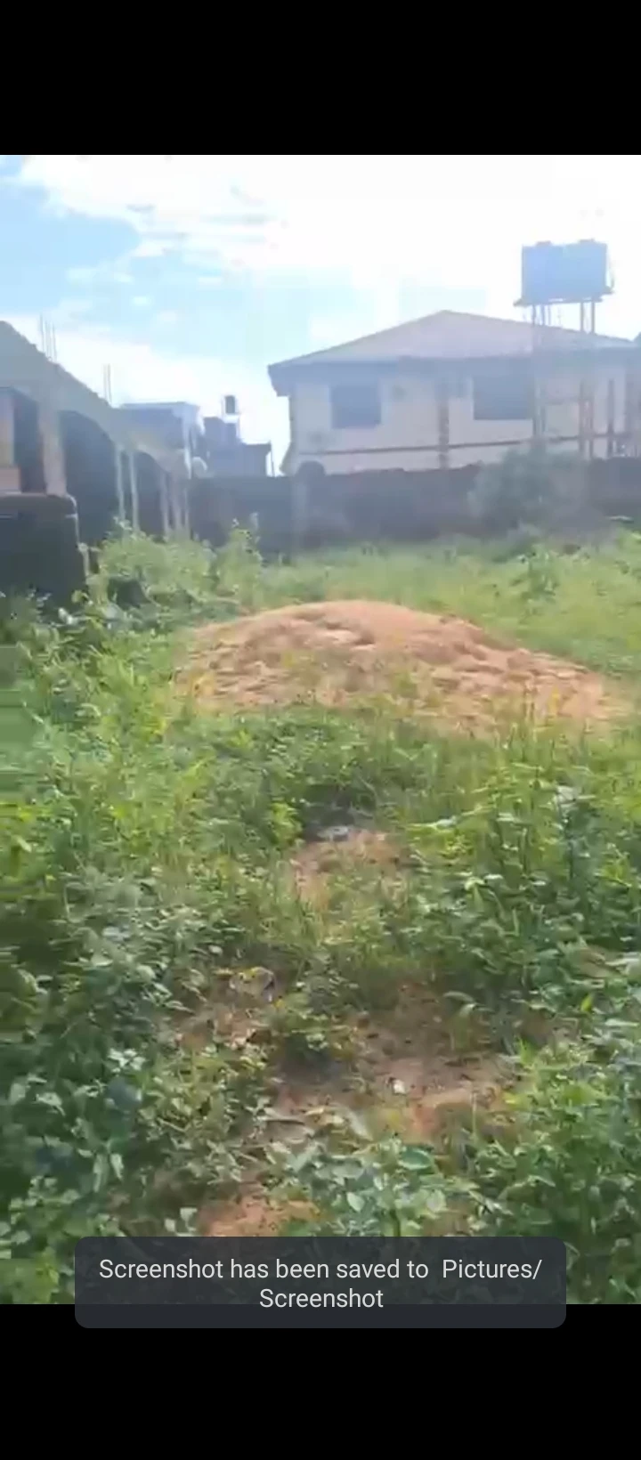 Land for Sale in The property situate at off first ugbor  Back of choice gate hotel  is on a tarred road., Edo