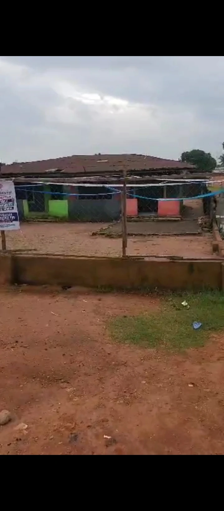 Land for Sale in along Siluko Road After teachers' house before Egor market. BeninCity, Edo cover picture