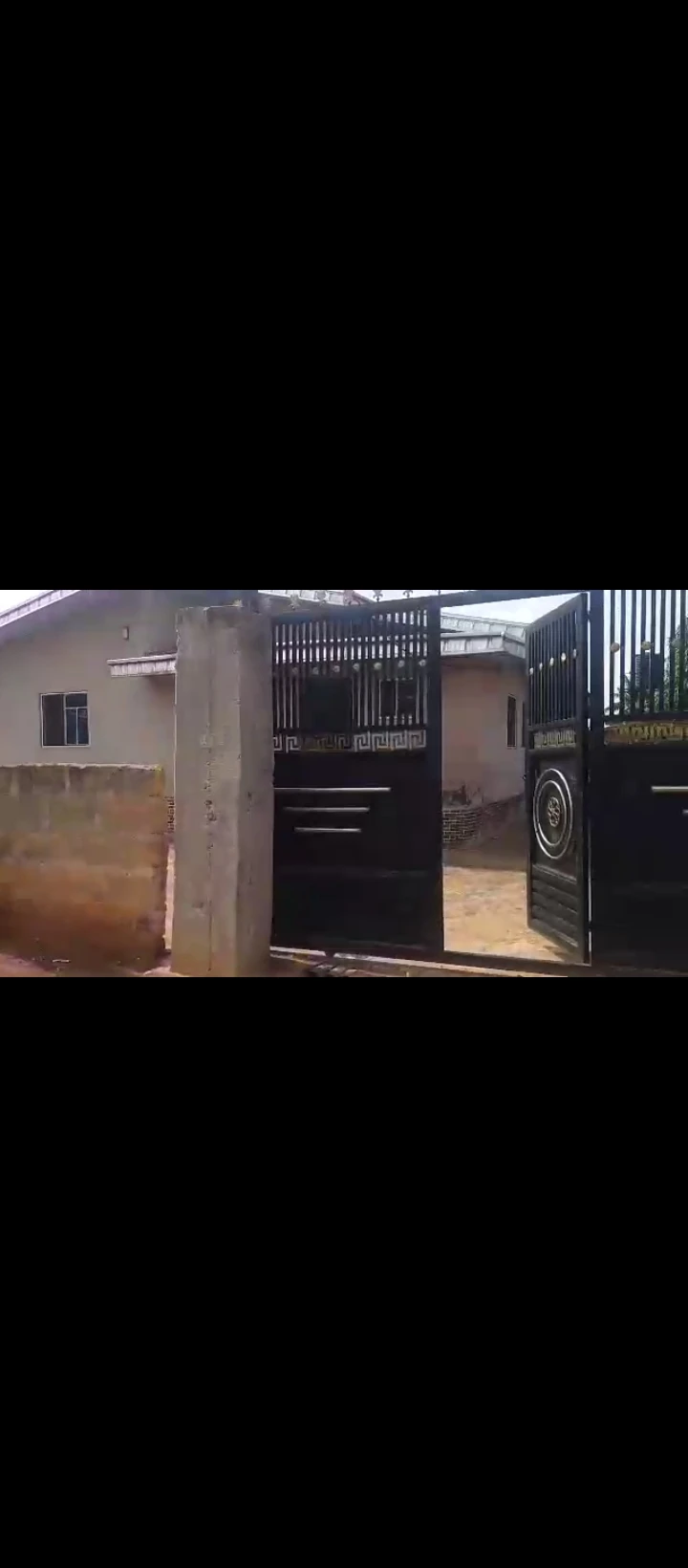 Bungalow for Sale in College road off Adesuwa, Edo cover picture