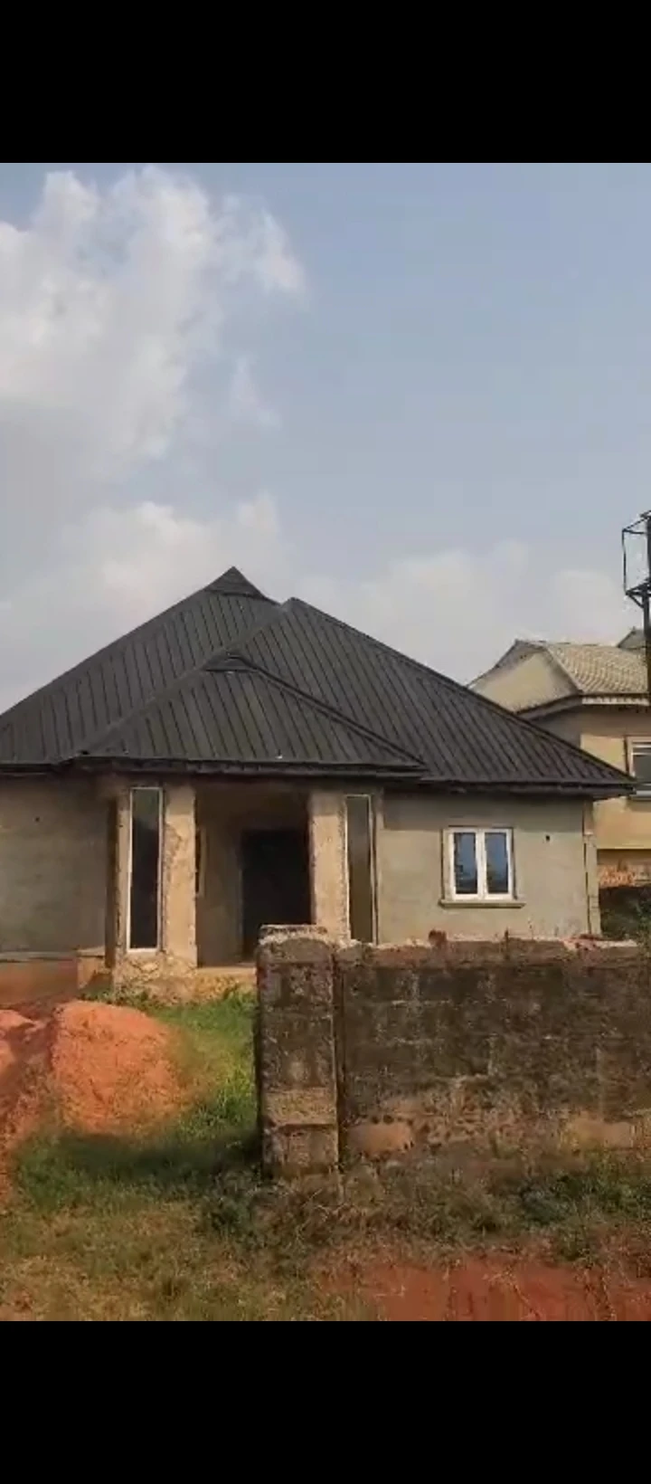 3 Bedroom Flat for Sale in Ewodia off airport road, Edo cover picture