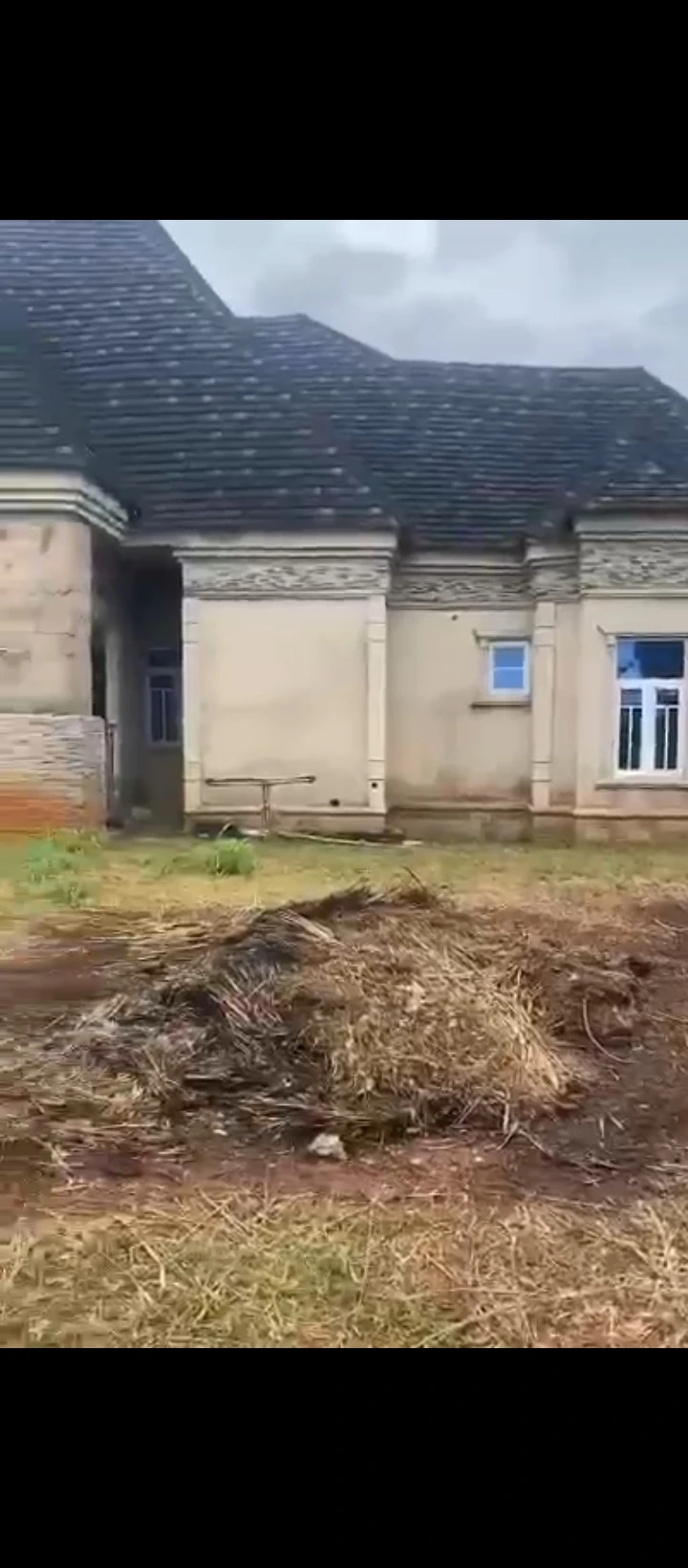 Bungalow for Sale in Off Airport Road by OkhoroumiOkhoroumi GRA, Edo