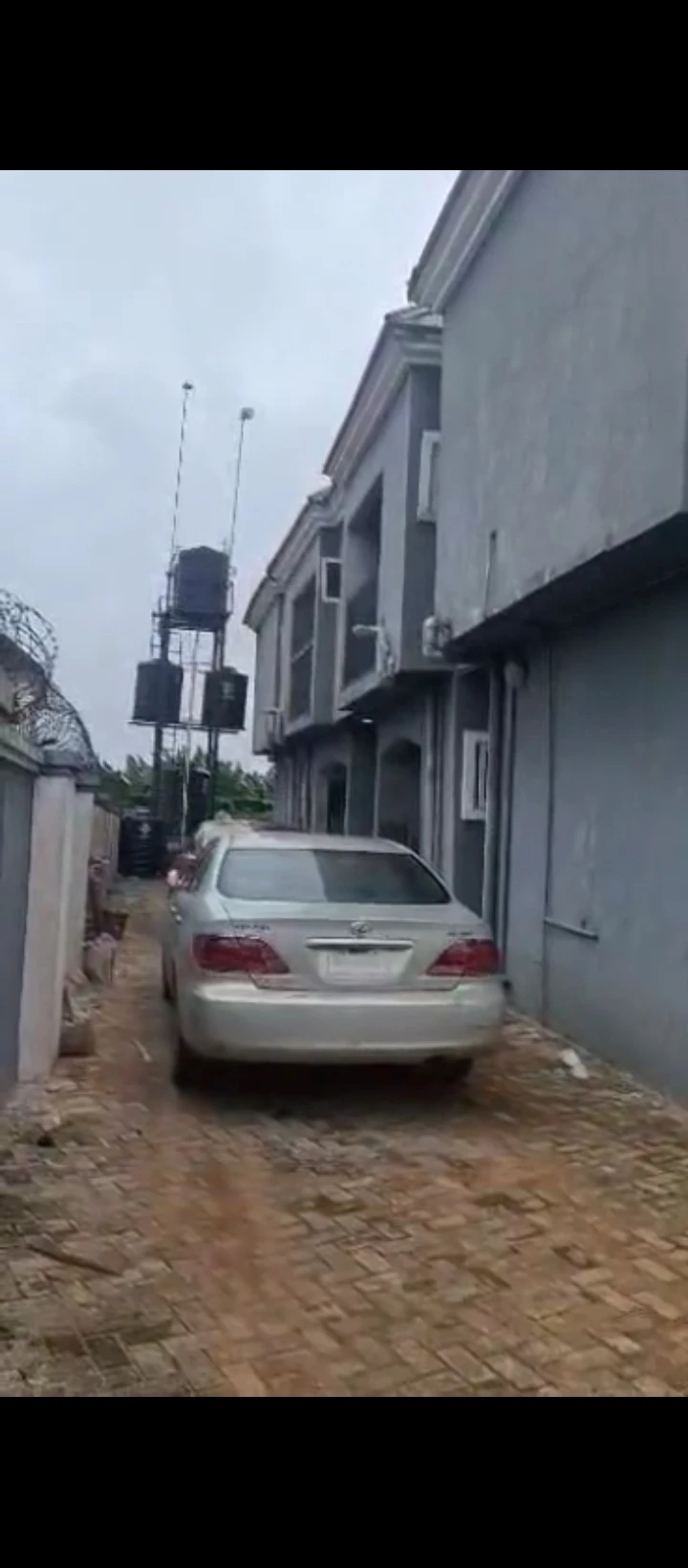 3 Bedroom Flat for Sale in Ugbor Central road GRA Benin, Edo cover picture