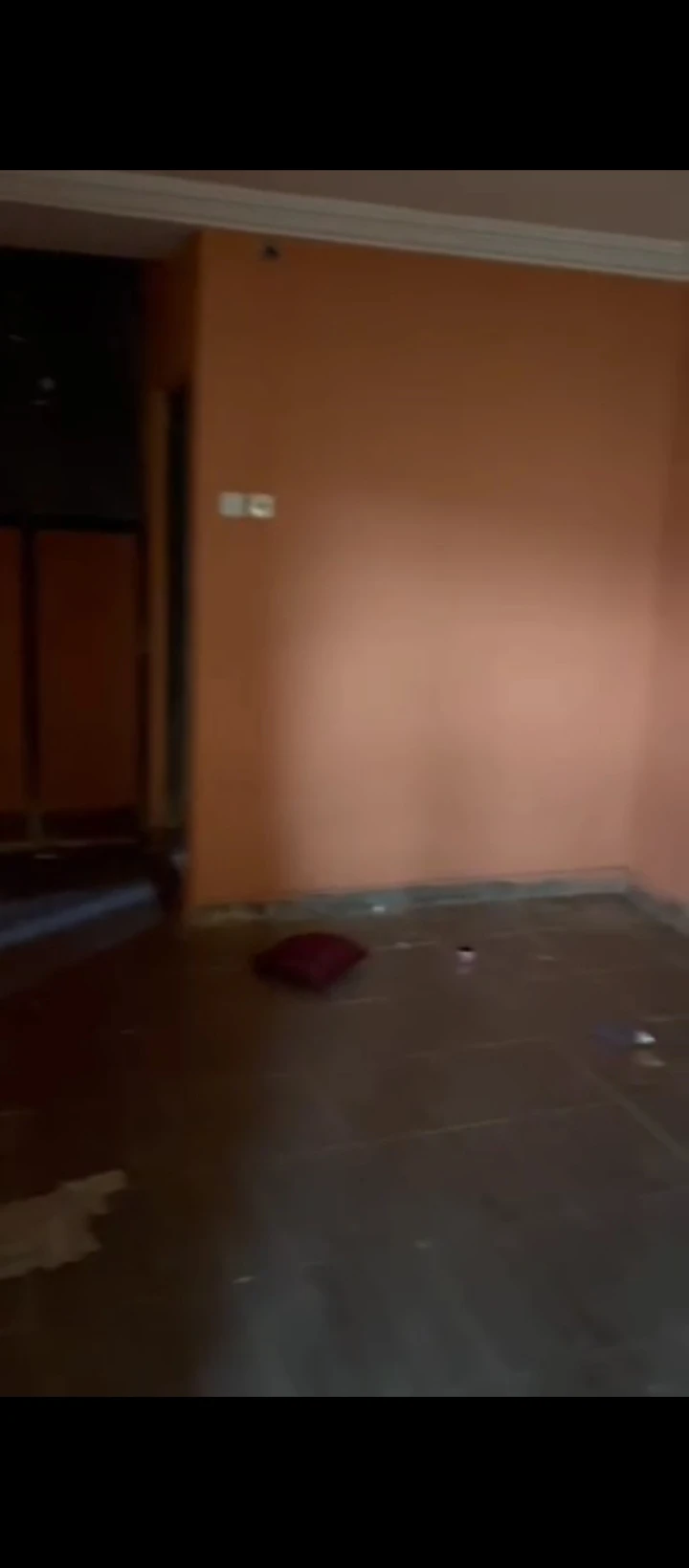 1 Bedroom Flat for Sale in Ekenwan Road ugbiyoko, Edo cover picture