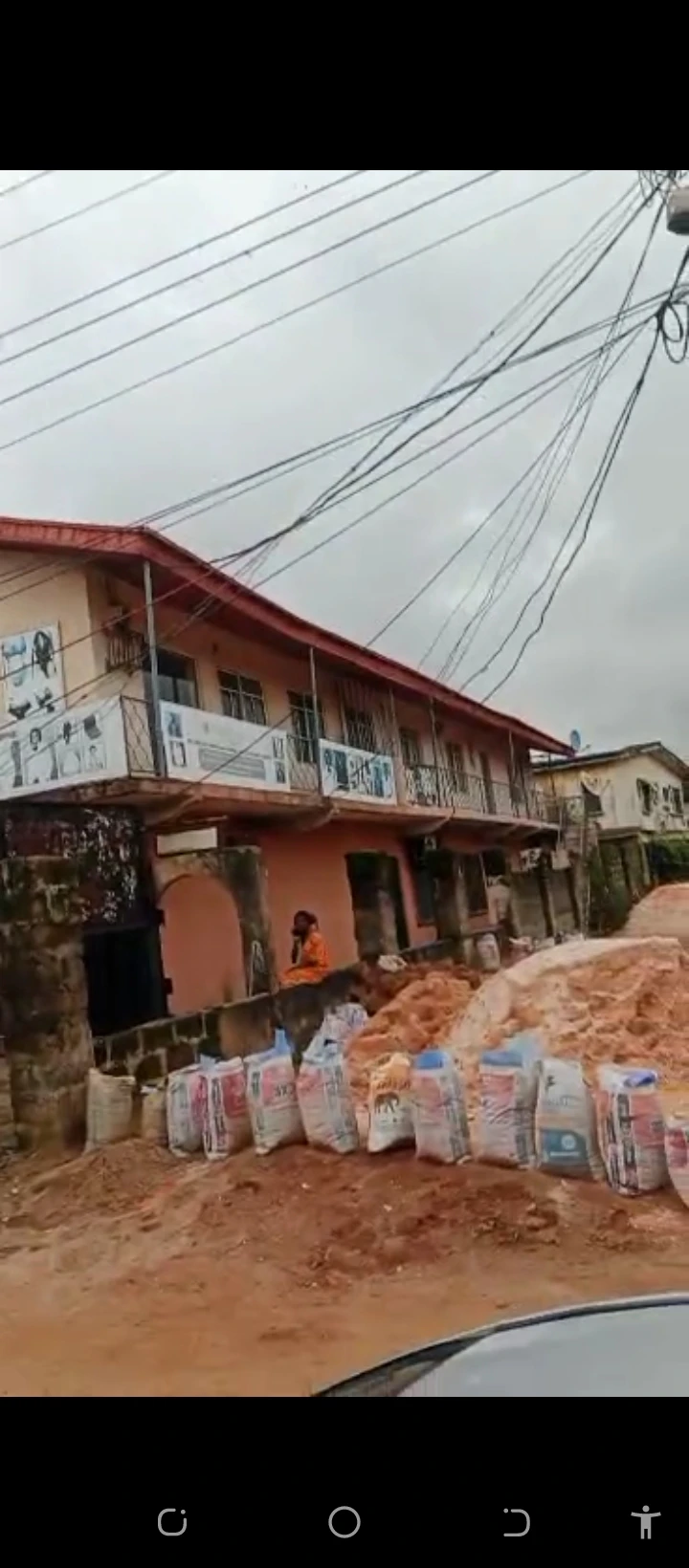 Plaza for Sale in Ekenwan Road, Edo cover picture