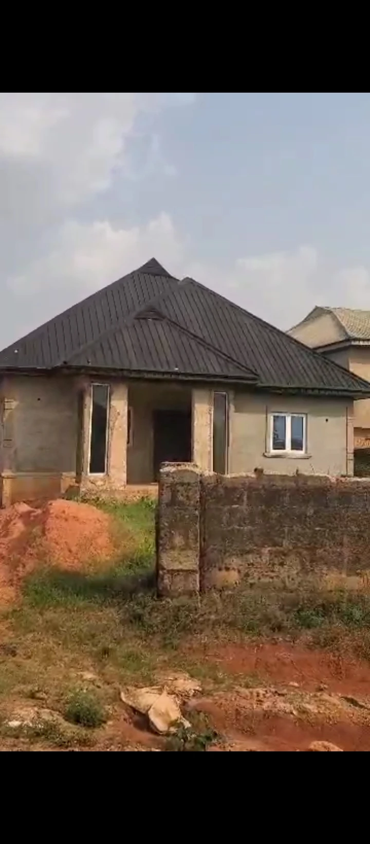 3 Bedroom Flat for Sale in Ewodia off airport road, Edo cover picture