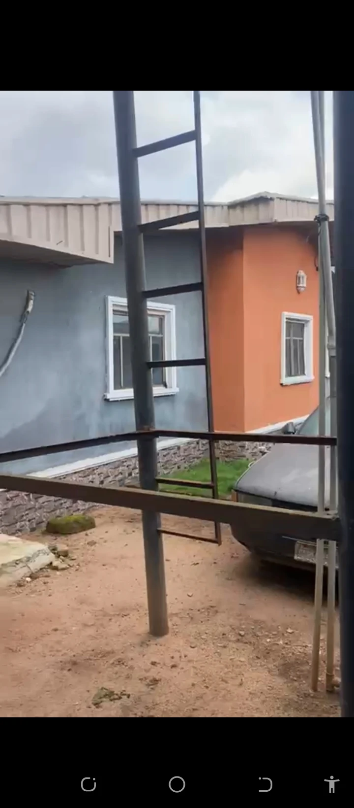 3 Bedroom Flat for Sale in The property situate opposite Olivia waters Akenzua off airport road, Edo