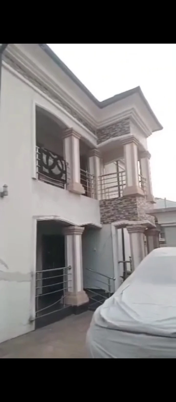 3 Bedroom Flat for Sale in Situate at Mtn Mast Ugbor GRA, Edo cover picture