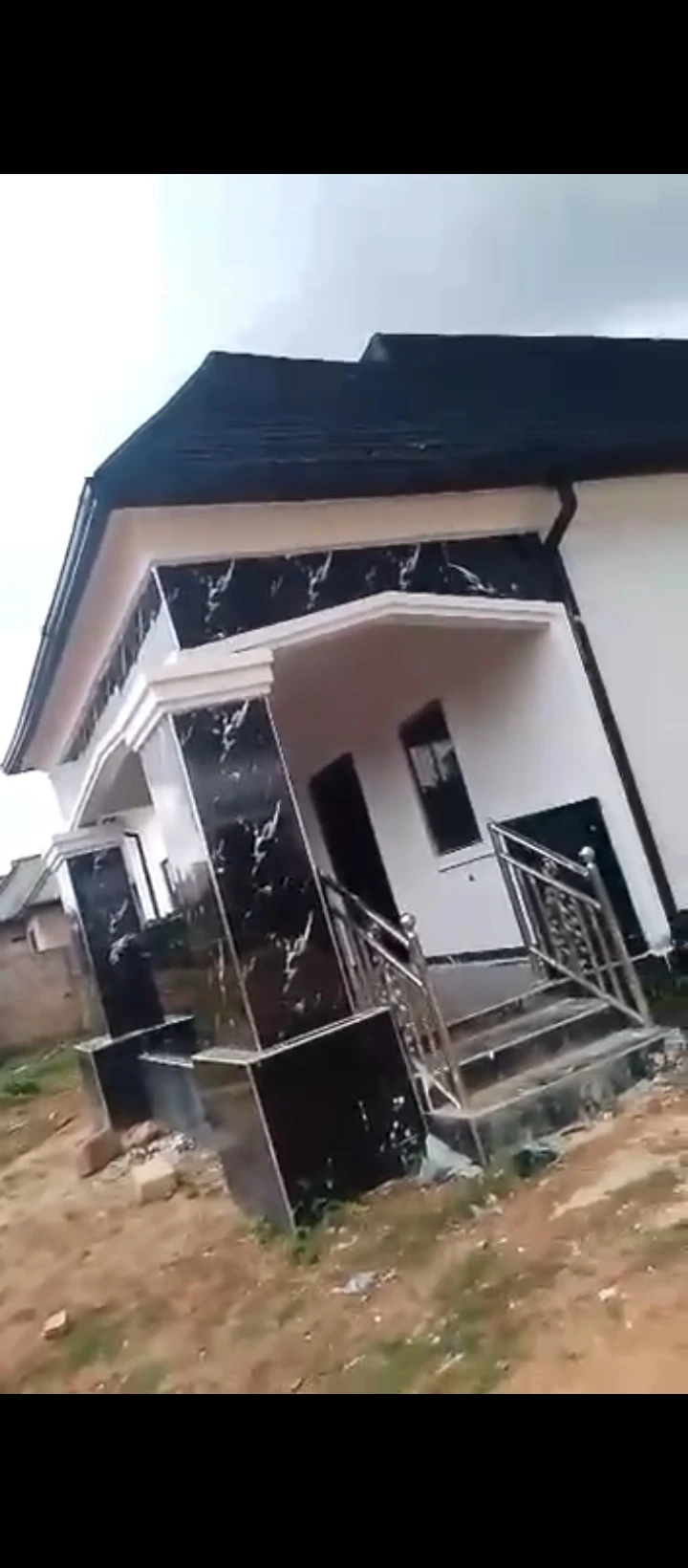 Bungalow for Sale in Ovbiogie Community Off Benin Lagos Road, Edo cover picture
