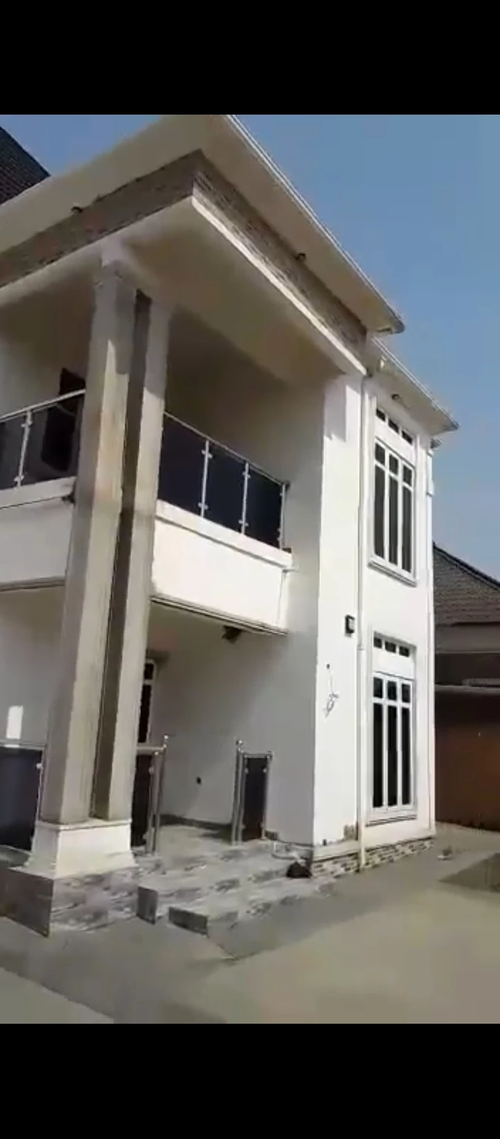 4 Bedroom Flat for Sale in Ugbor Central GRA, Edo cover picture