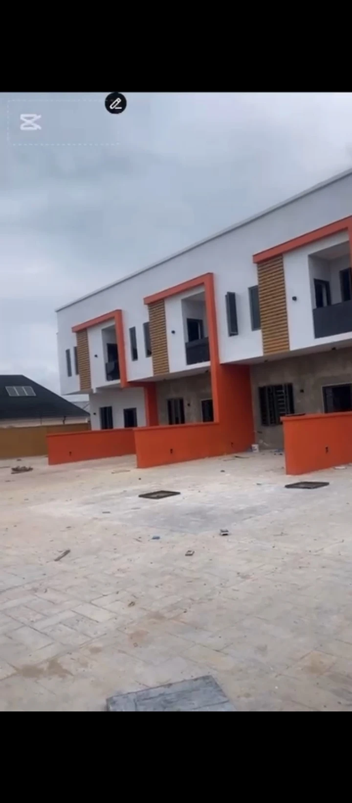 3 Bedroom Flat for Sale in Situate at Uhkuoromi, Edo cover picture