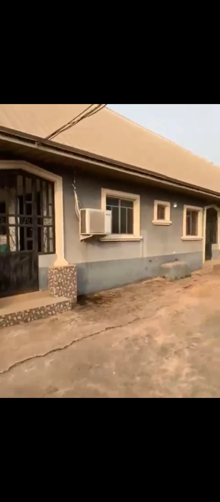 3 Bedroom Flat for Sale in The subject property situate at Ogheghe very close to Sapele road., Edo cover picture