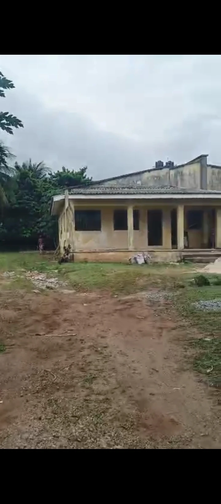 4 Bedroom Flat for Lease in Boundary road by ihama, Edo cover picture