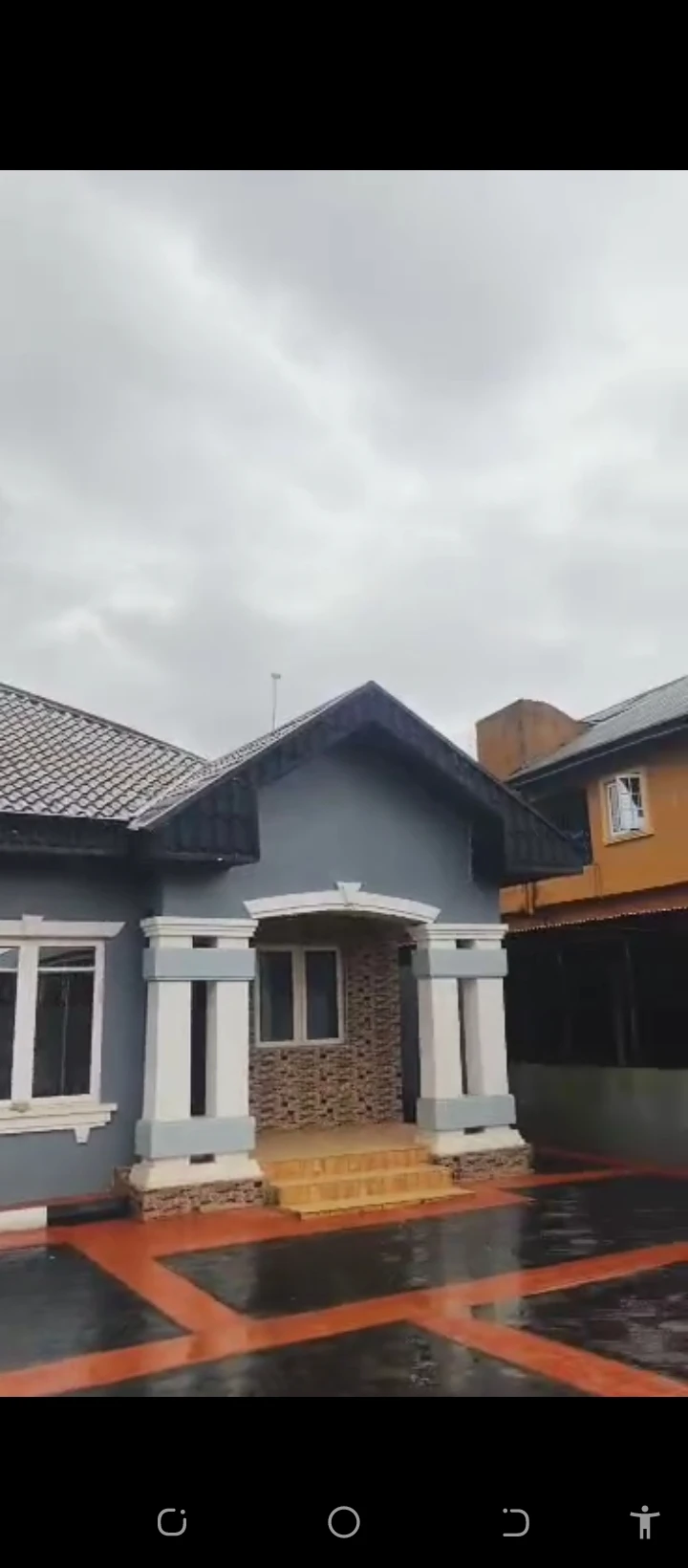 Bungalow for Sale in Airport road, Edo cover picture