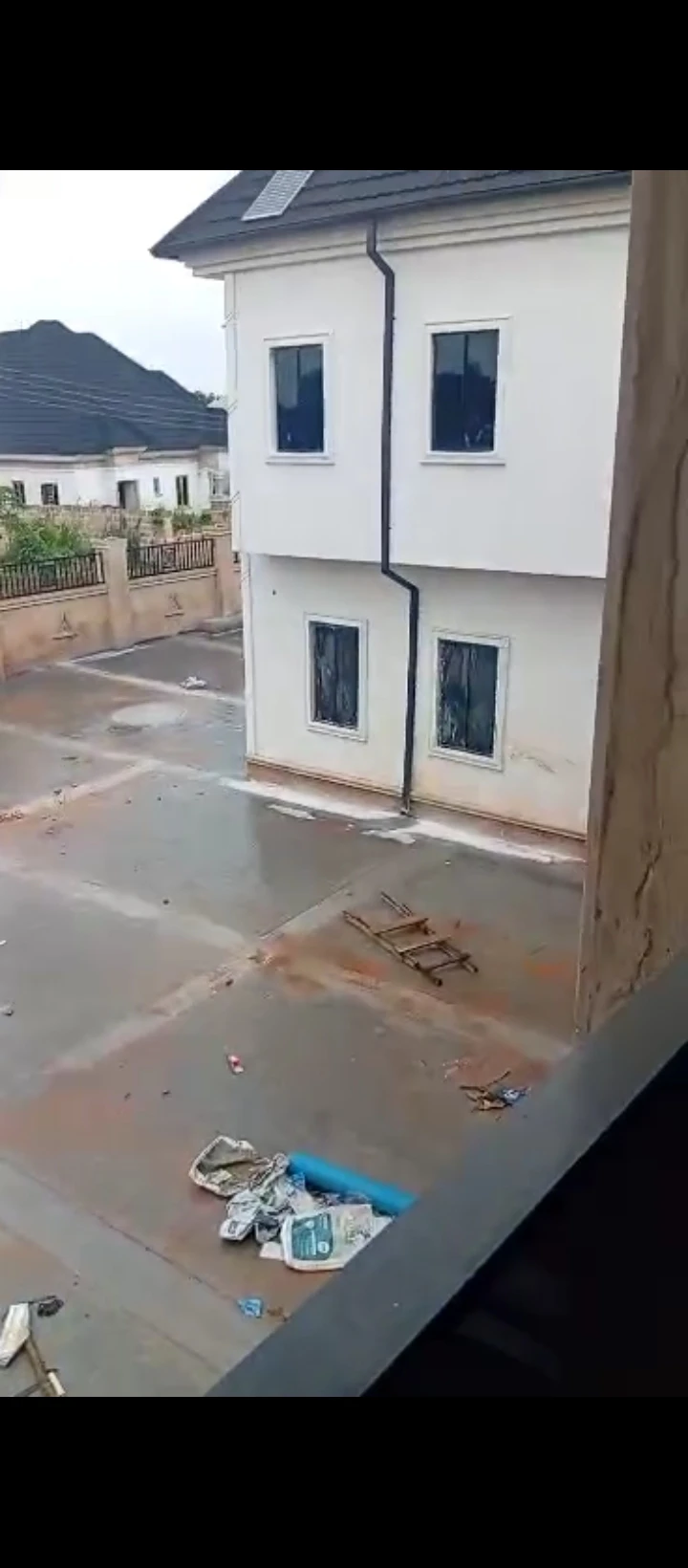1 Bedroom Flat for Sale in Uhoro 3 off sapele road, Edo cover picture
