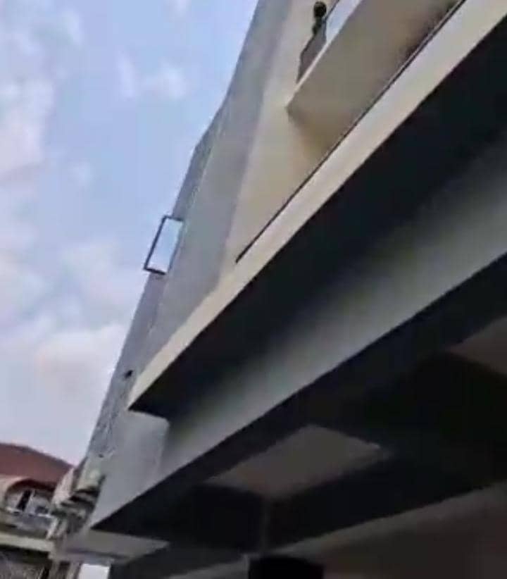 2 Bedroom Flat for Sale in BODE THOMAS, Lagos - Image 1
