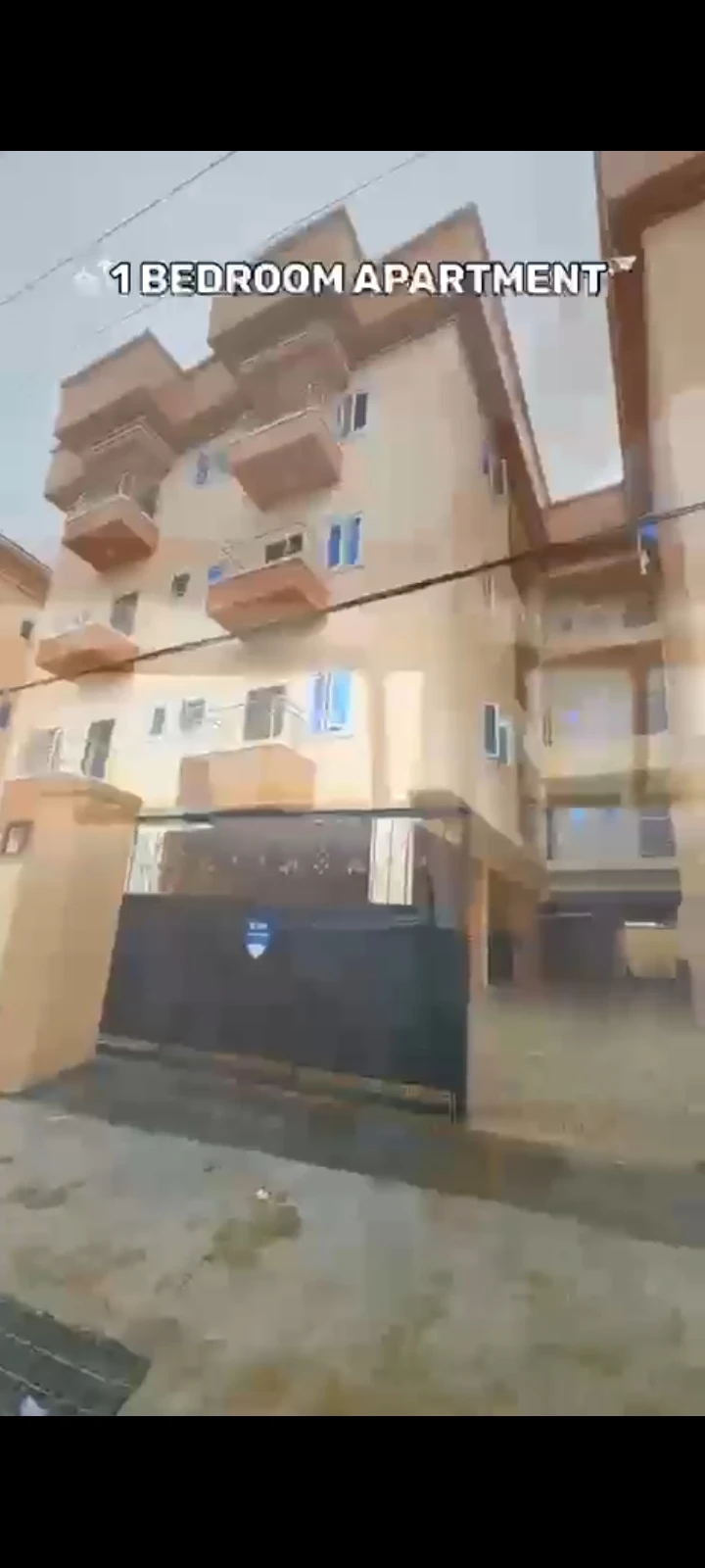 1 Bedroom Flat for Sale in GRA, Rivers - Image 2