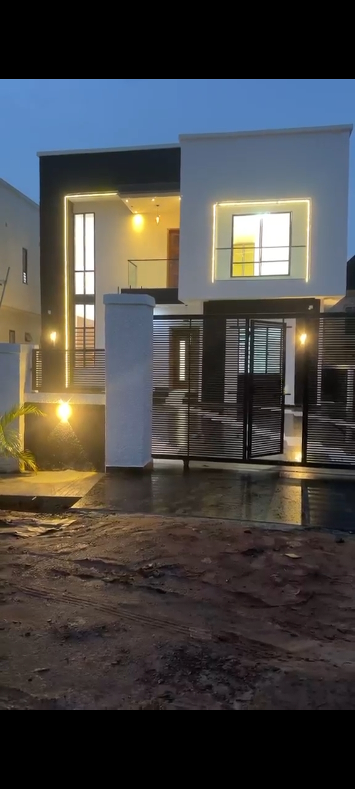 4 Bedroom Flat for Sale in Enugu, Enugu - Image 2