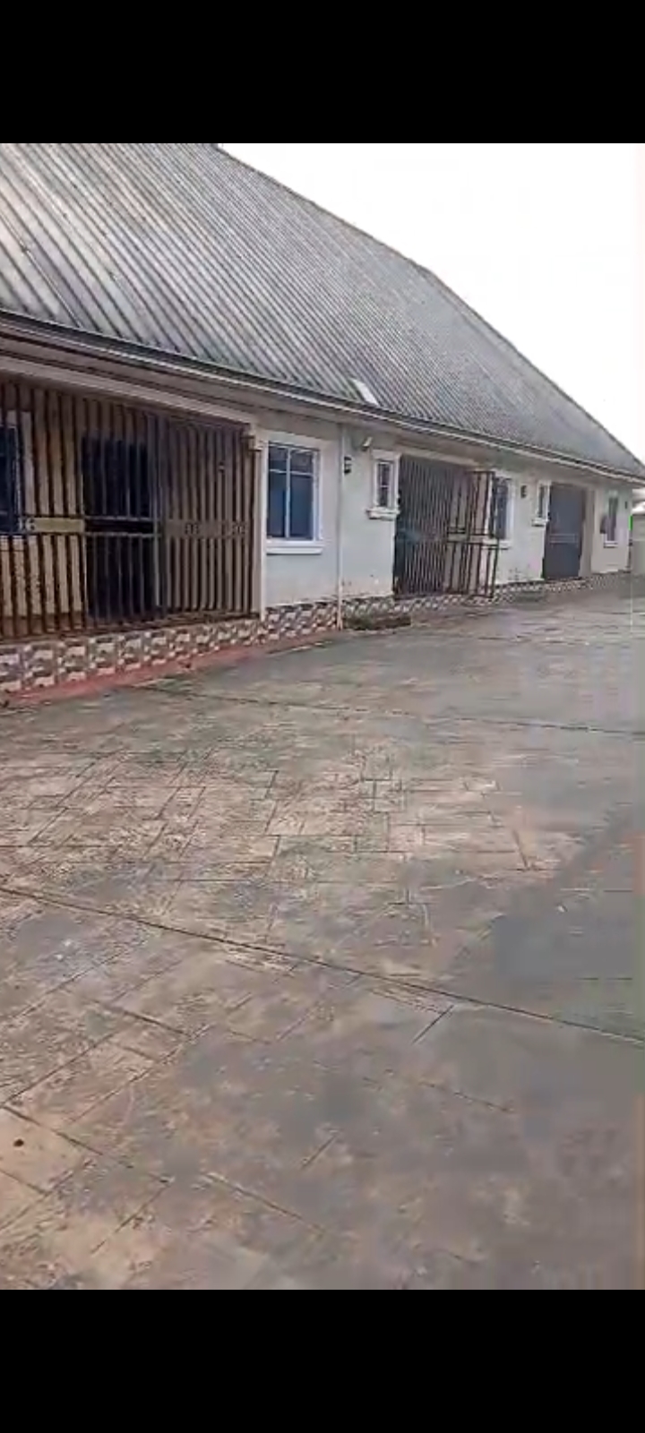 Hotel for Sale in Iyowa Community, Edo - Image 2