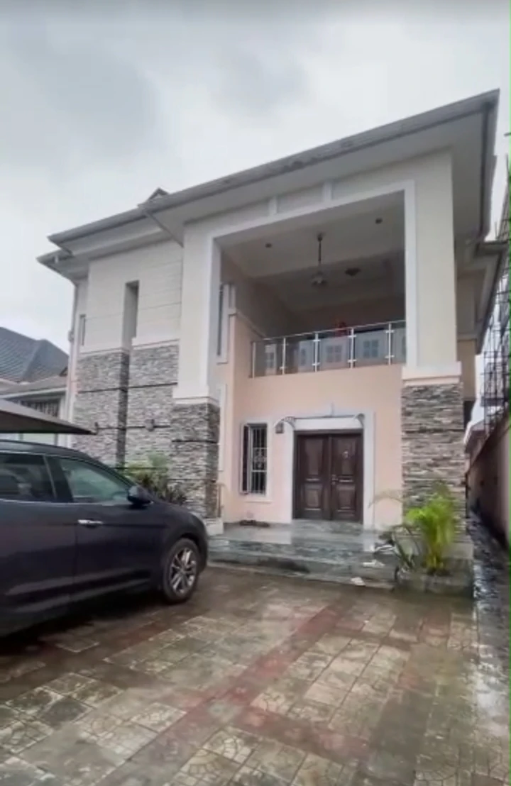 Duplex for Sale in Eagle Island, Rivers - Image 1