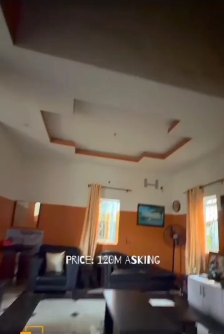 Duplex for Sale in RUMUAGHOLU, Rivers - Image 3